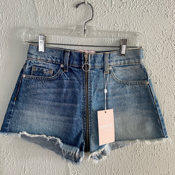 REVICE Jean Shorts - Picture 2 of 4
